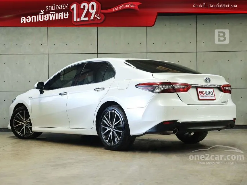 2022 Toyota CAMRY HEV Premium Sedan