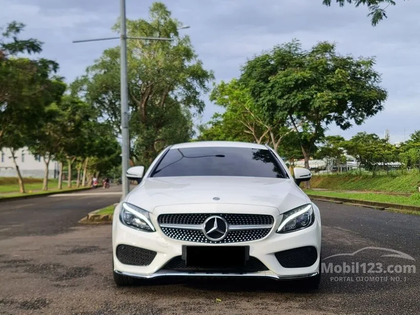 2017 Mercedes-Benz C200 AMG Coupe
