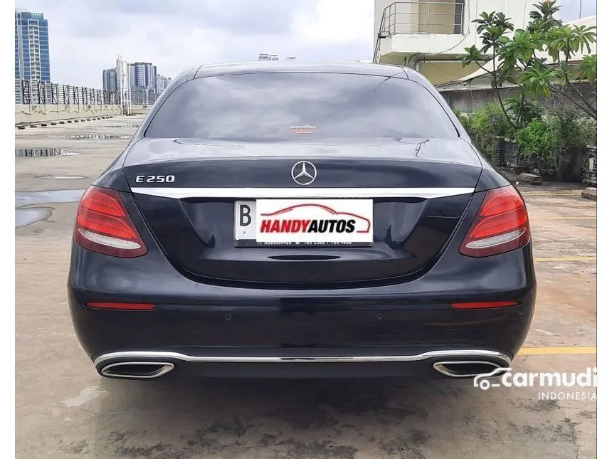 2016 Mercedes-Benz E250 Avantgarde CBU Sedan