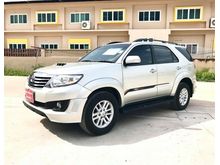 2013 Toyota Fortuner 3.0 (ปี 12-15) V SUV AT