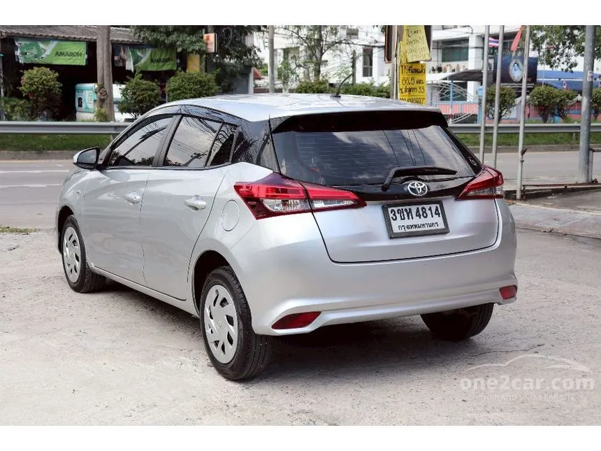 2023 Toyota YARIS Entry Hatchback