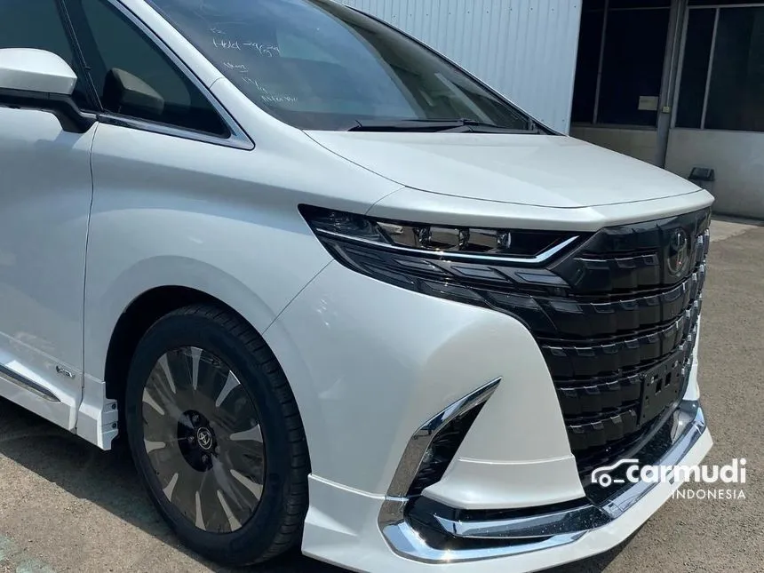 2024 Toyota Alphard HEV MPV