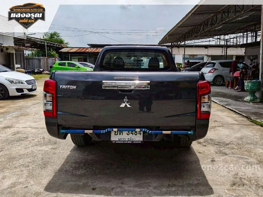 2020 Mitsubishi TRITON GLX Mega Cab Pickup