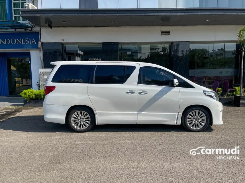 2014 Toyota Alphard SC MPV