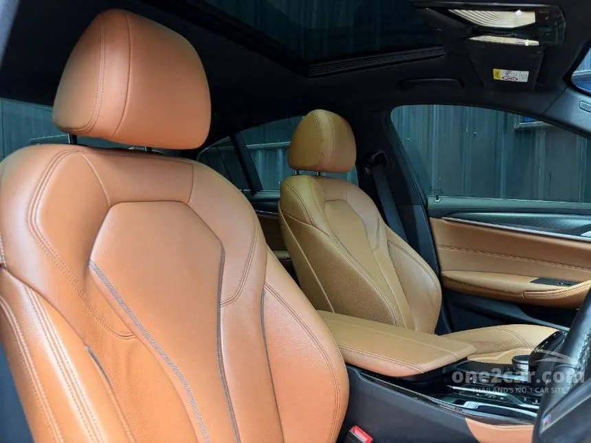 2021 BMW 530e M Sport Sedan
