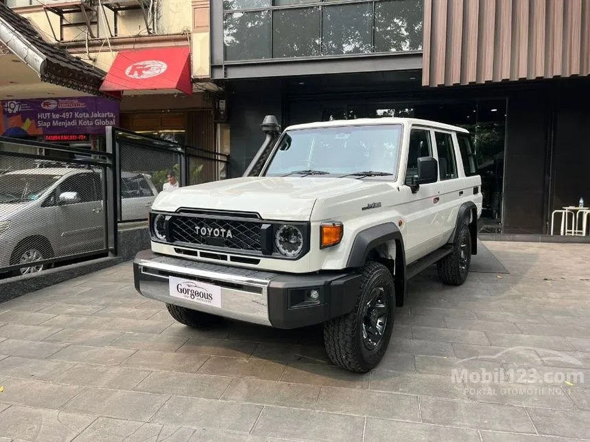 2026 Toyota Land Cruiser 70 GXL SUV