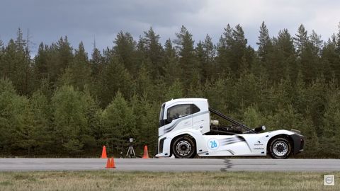 Volvo Trucks’ Iron Knight Beats Two World Speed Records