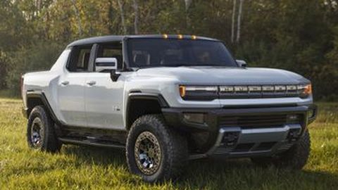 Supertruk HUMMER EV Bersiap Main Keras