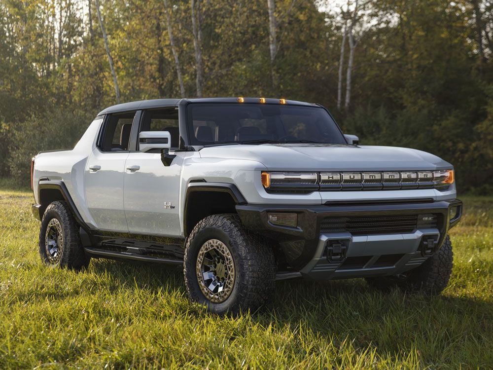 Supertruk HUMMER EV Bersiap Main Keras