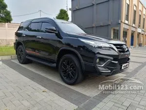 2020 Toyota Fortuner 2.4 VRZ TRD 4X2 SUV