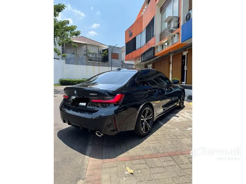 2023 BMW 320i M Sport Sedan