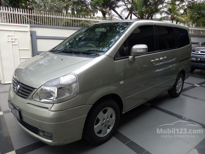 Nissan serena 2006