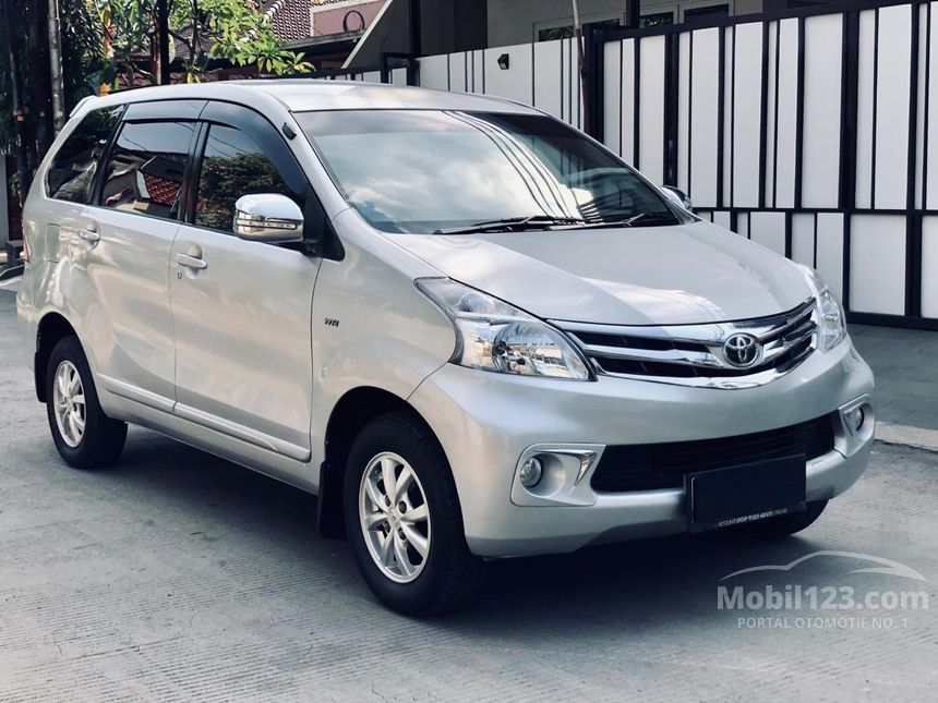 Toyota Avanza 2013: Kendaraan Andalan Keluarga yang Tak Lekang Oleh Waktu