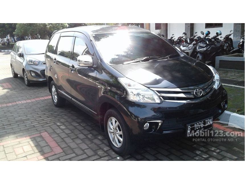 2013 Toyota Avanza G MPV