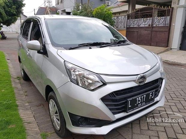 Daihatsu Mobil bekas  dijual di Jawa  timur  Indonesia 