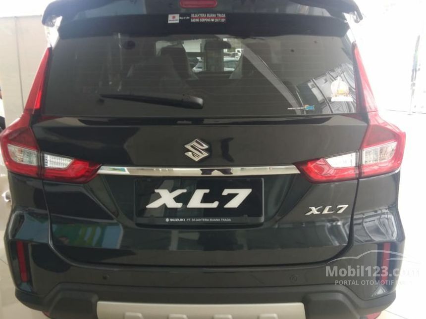  Jual Mobil Suzuki XL7  2021 ALPHA 1 5 di Jawa Barat 