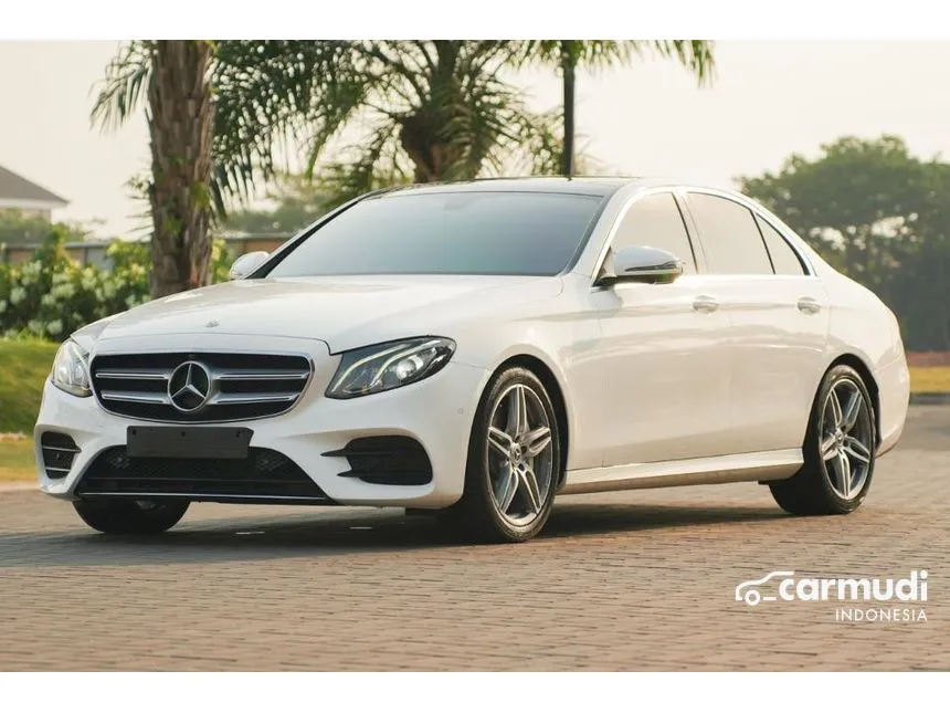 2018 Mercedes-Benz E300 AMG Line Sedan
