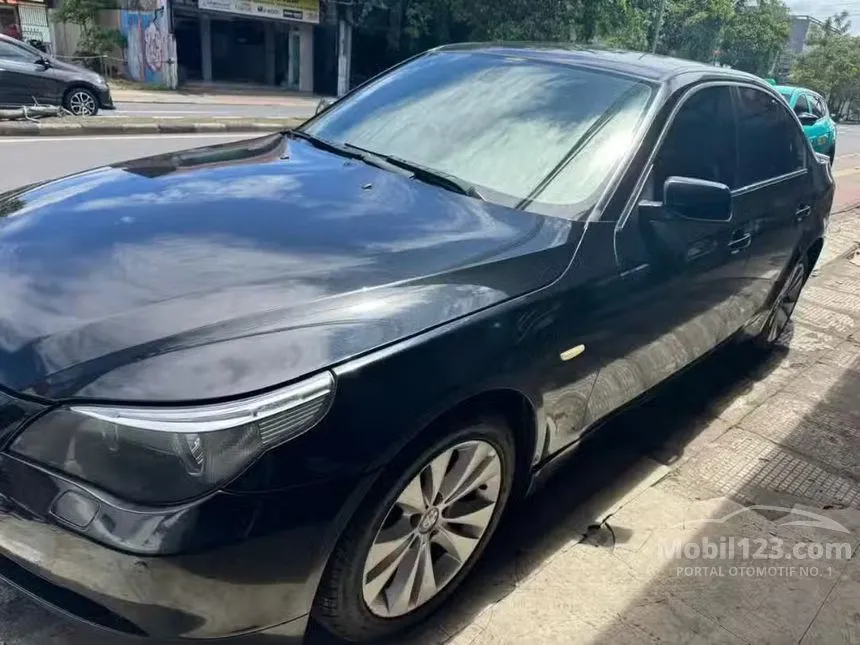 2005 BMW 523i Sedan