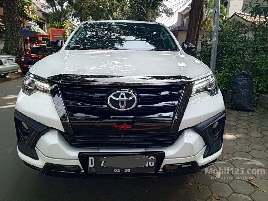 Jual Mobil Toyota Fortuner 2020 VRZ 2.4 di Jawa Barat Automatic SUV Putih Rp 469.000.000