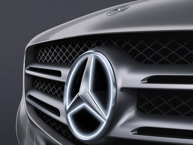Kenapa Airbag Mercedes-Benz Tidak Bisa Mengembang?