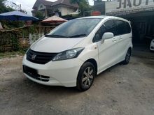 Honda Freed SD Matic Th 2010 Tgn Pertama Putih Mutiara Istimewa