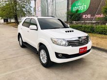 2014 Toyota Fortuner 2.5 (ปี 12-15) V SUV AT