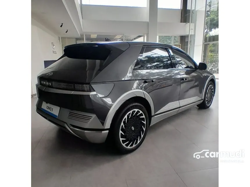 2025 Hyundai IONIQ 5 Signature Long Range SUV