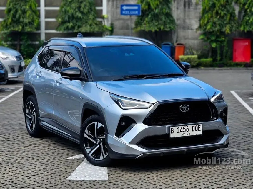 Jual Mobil Toyota Yaris Cross 2024 S GR Parts Aero Package HEV 1.5 di DKI Jakarta Automatic Wagon Silver Rp 370.000.000