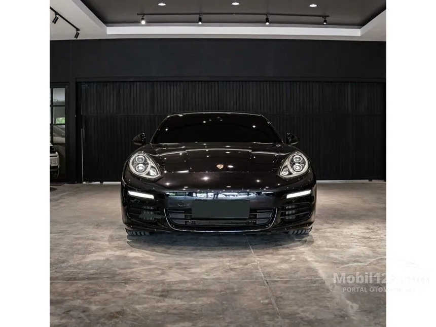 2013 Porsche Panamera S Hatchback