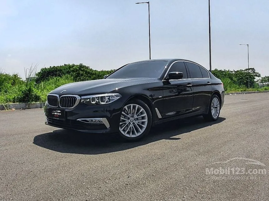 Jual Mobil BMW 530i 2017 Luxury 2.0 di Banten Automatic Sedan Hitam Rp 495.000.000