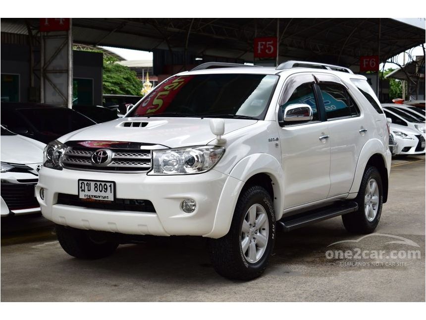 2009 Toyota Fortuner 3.0 (ปี 08-11) V Aperto SUV AT for sale on One2car