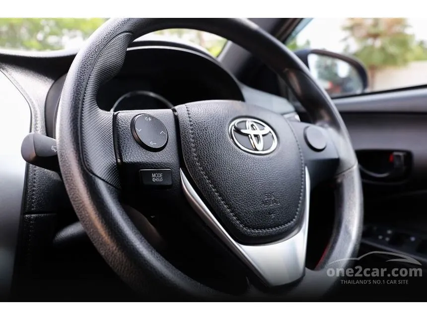 2019 Toyota Yaris J Hatchback