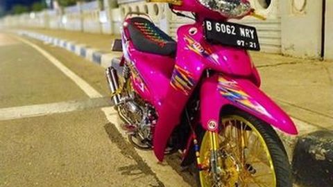 Inspirasi Modifikasi Suzuki Smash, Motor Bebek Legendaris yang Sudah ‘Disuntik Mati’