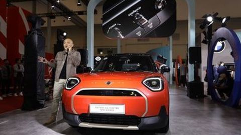 Review MINI Aceman, Perpaduan Futuristik dan Klasik di GJAW 2024