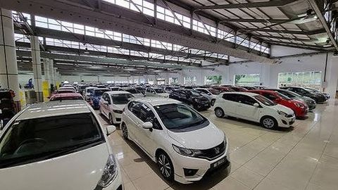 Bagaimana Cara untuk Menjual Kereta Anda di Malaysia - Harga Terbaik, Cara Terpantas (Dealer vs Private vs Platform)