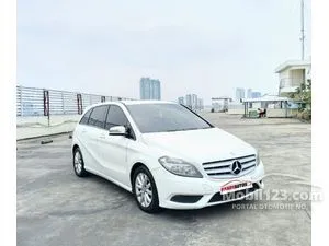 2013 Mercedes-Benz B200 1.6 Urban Hatchback