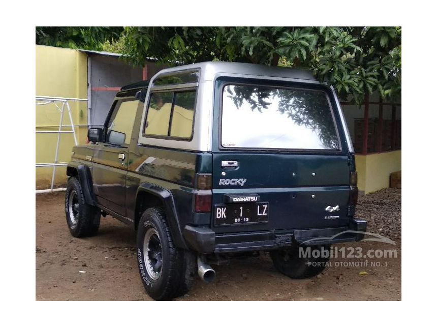 Jual Mobil  Daihatsu Taft 1990 2 8 di Sumatera  Utara  Manual 