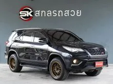 2017 Toyota FORTUNER 2.4 (ปี 15-25) V SUV