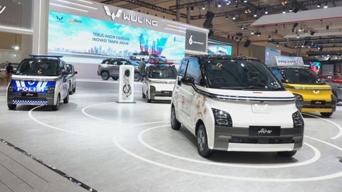 Wuling Menampilkan Beragam Special Display Air ev di ajang Pameran GIIAS 2023