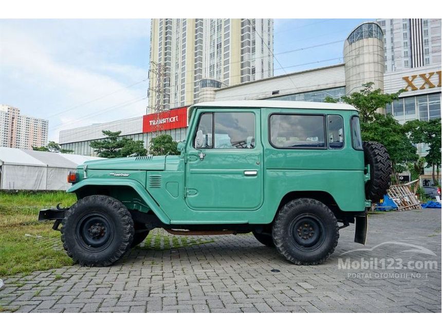 Jual Mobil Toyota  Land Cruiser 1979 Hardtop  4 2 di Jawa 