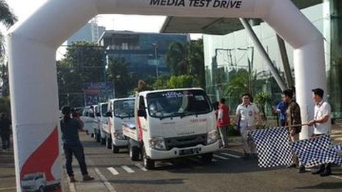 Modal Isuzu Traga Lawan Mitsubishi L300