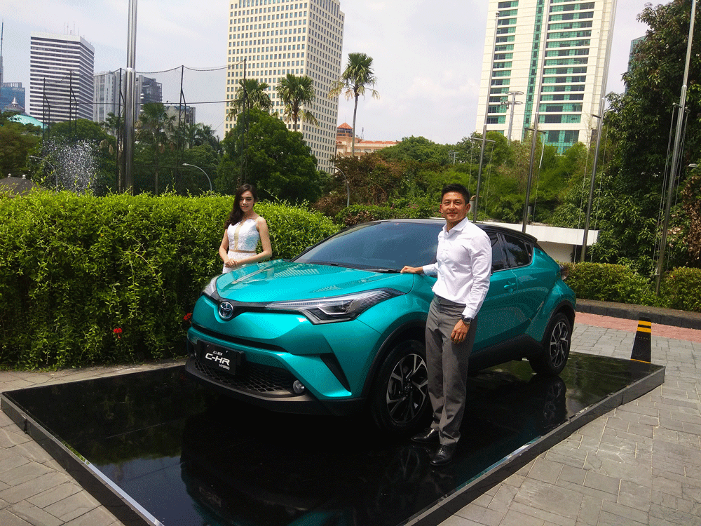 Kesan Mantan Pembalap F1 Rio Haryanto 2 Bulan Pakai C-HR Hybrid