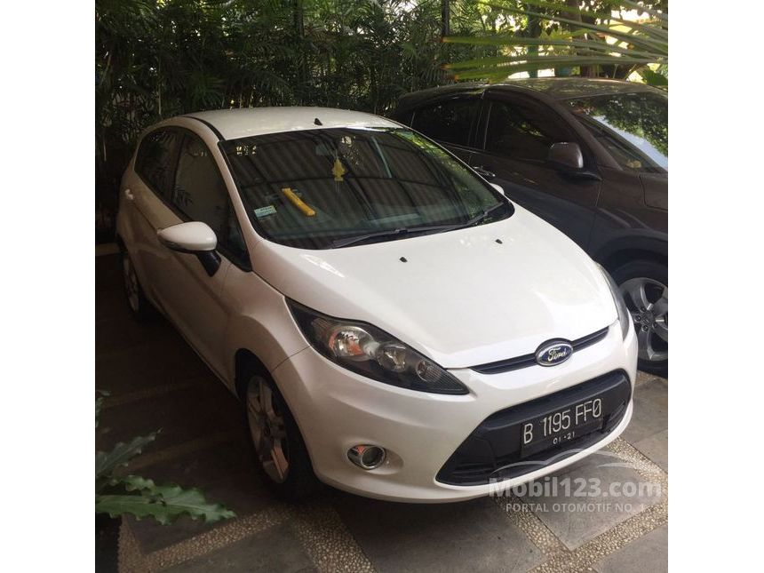 2010 Ford Fiesta Sport Sedan