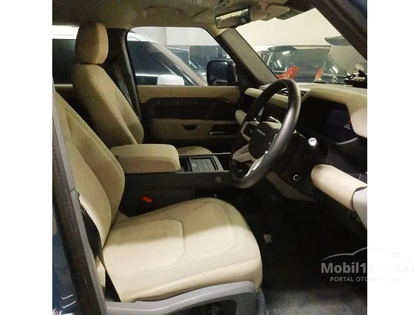 Jual Mobil Land Rover Defender 2020 110 P300 SE 2.0 di DKI Jakarta ...