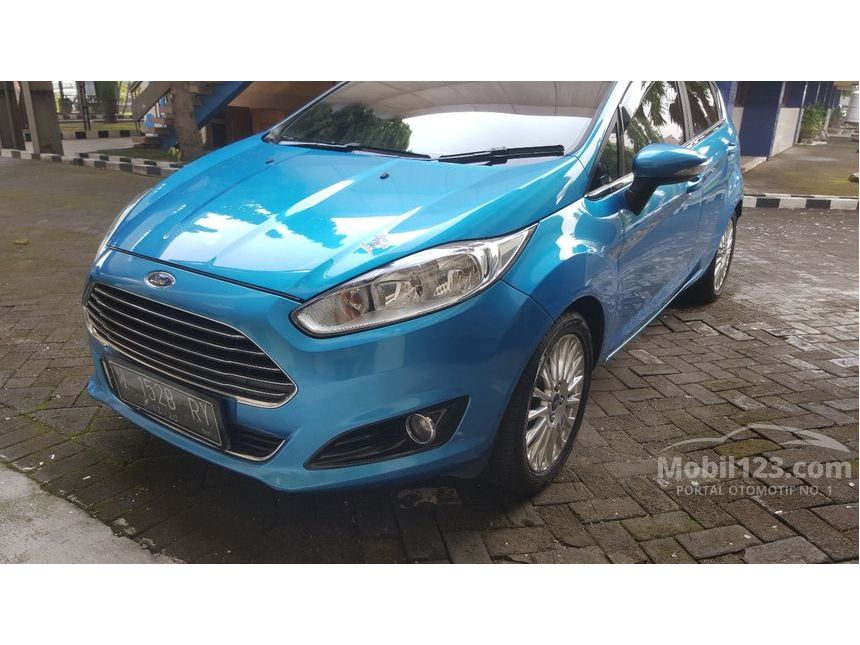 Jual Mobil  Ford  Fiesta  2013 Sport 1 5 di Jawa  Timur  