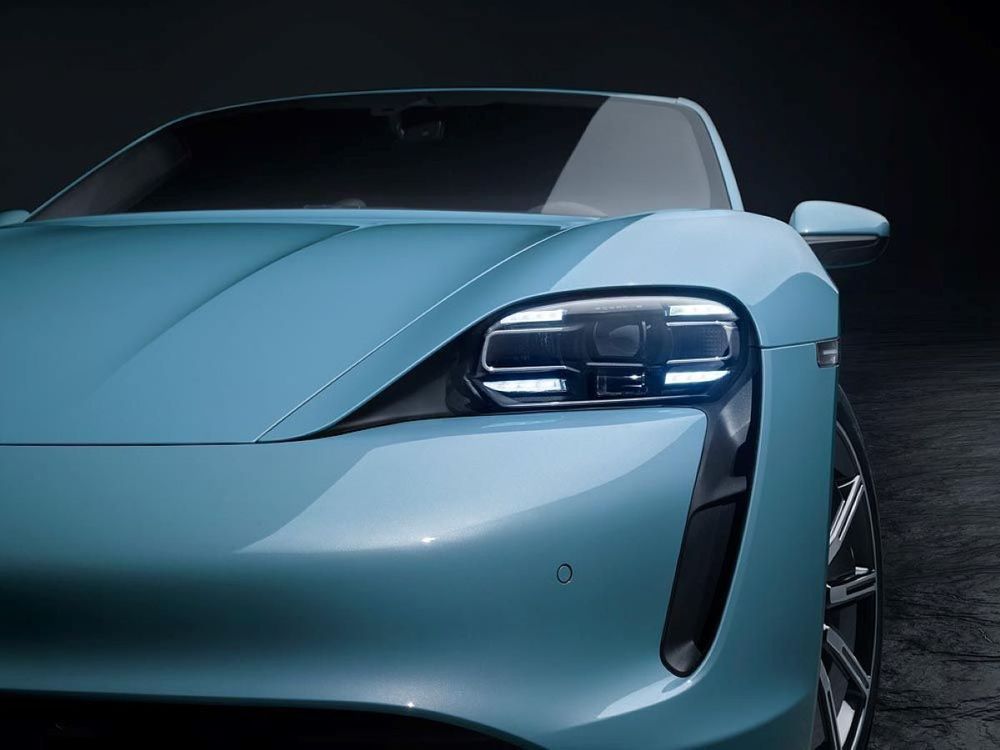 Porsche Taycan 4S ยนตรกรรม สปอร์ตพลังไฟฟ้ารุ่นล่าสุด ไทคานน์ 4 เอส