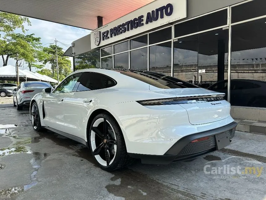 2021 Porsche Taycan 4S Sedan