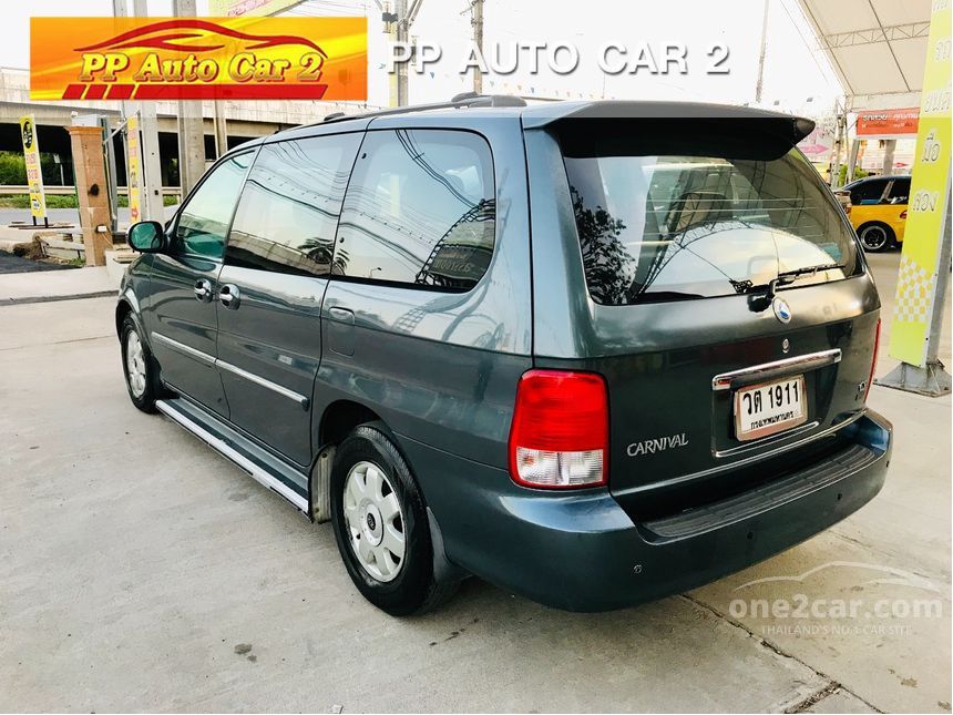 Kia carnival 2002