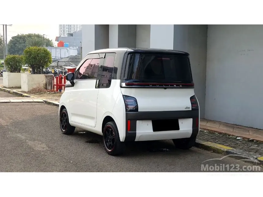 2023 Wuling Air EV Long Range Hatchback