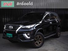 2015 Toyota Fortuner 2.8 (ปี 15-18) V 4WD Wagon AT